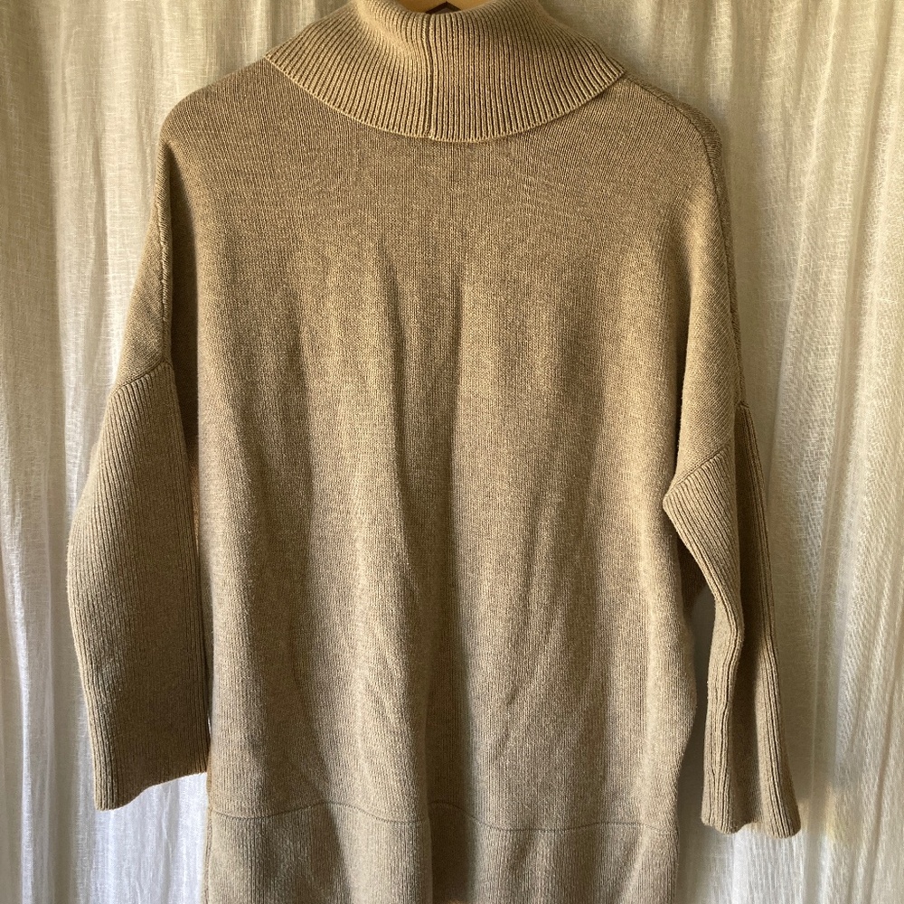VETTA Capsule oversize convertible sweater